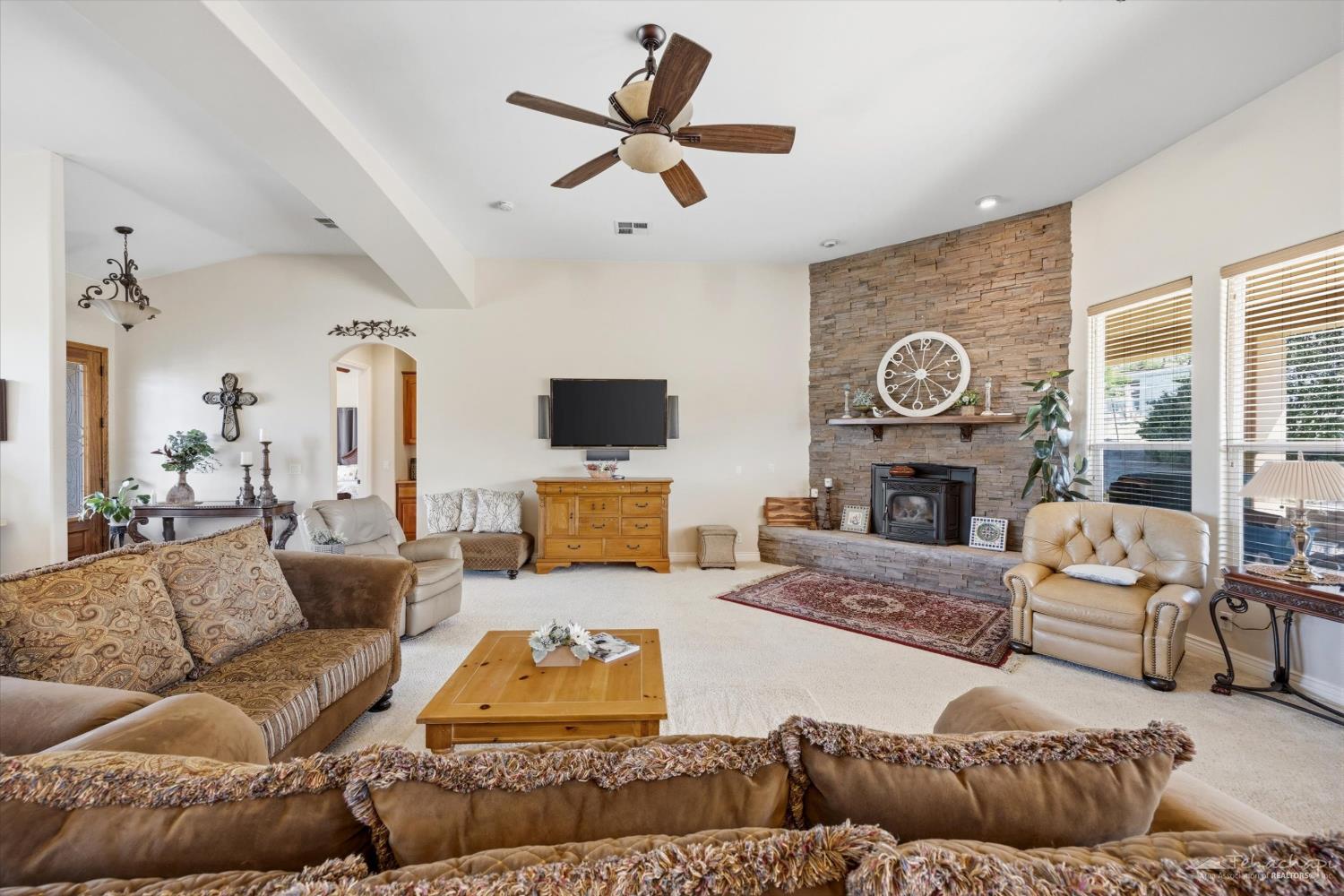 20475 Pinon Canyon Road Tehachapi, CA 93561 - Photo 19 of 55 Gallery Image 19