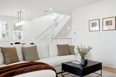 $1,519,000 | 15632 Rennyson Way, San Diego, CA 92129