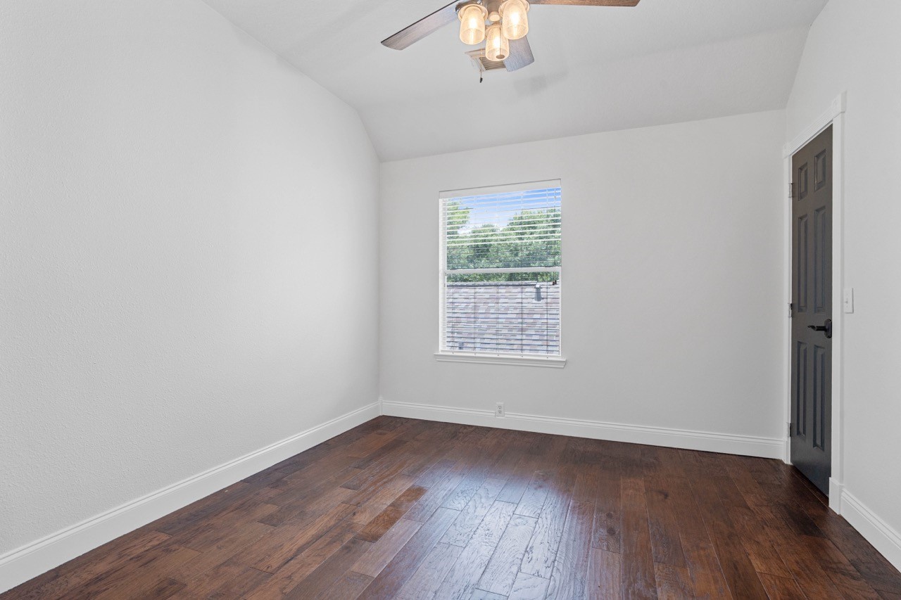 20406 Ranger Point Court Katy, TX 77450 - Photo 35 of 50 Secondary Bedroom 2