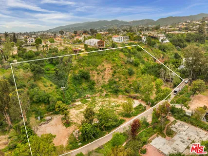 $9,980,000 | 1001 Rivas Canyon Road, Pacific Palisades, CA 90272