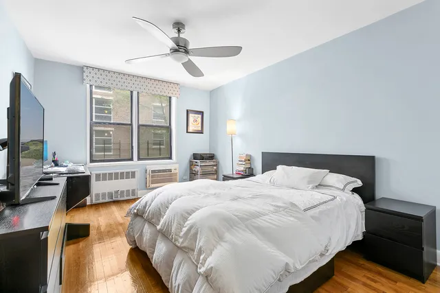 $699,999 | 211 East 18th Street, Unit 2W | Gramercy