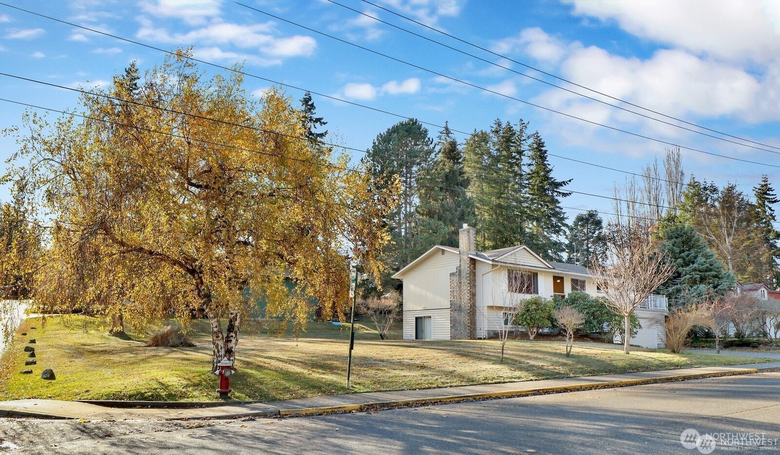 526 Willow Road Bellingham, WA 98225 - Photo 2 of 3 Gallery Image 2