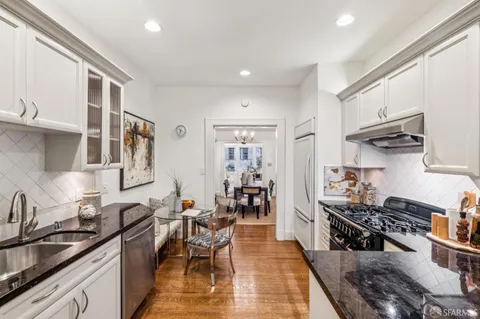 $3,000,000 | 1262 Sacramento Street, San Francisco, CA 94108