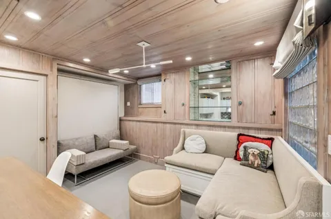 $3,000,000 | 1262 Sacramento Street, San Francisco, CA 94108