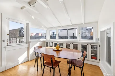 $3,000,000 | 1262 Sacramento Street, San Francisco, CA 94108