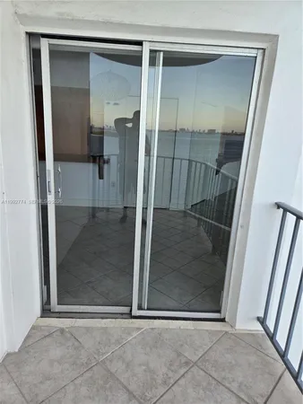 $2,700 | 11930 North Bayshore Drive, Unit 1006, North Miami, FL 33181