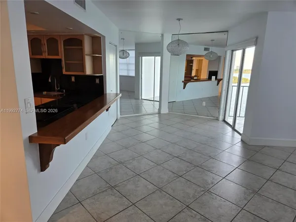 $2,700 | 11930 North Bayshore Drive, Unit 1006, North Miami, FL 33181