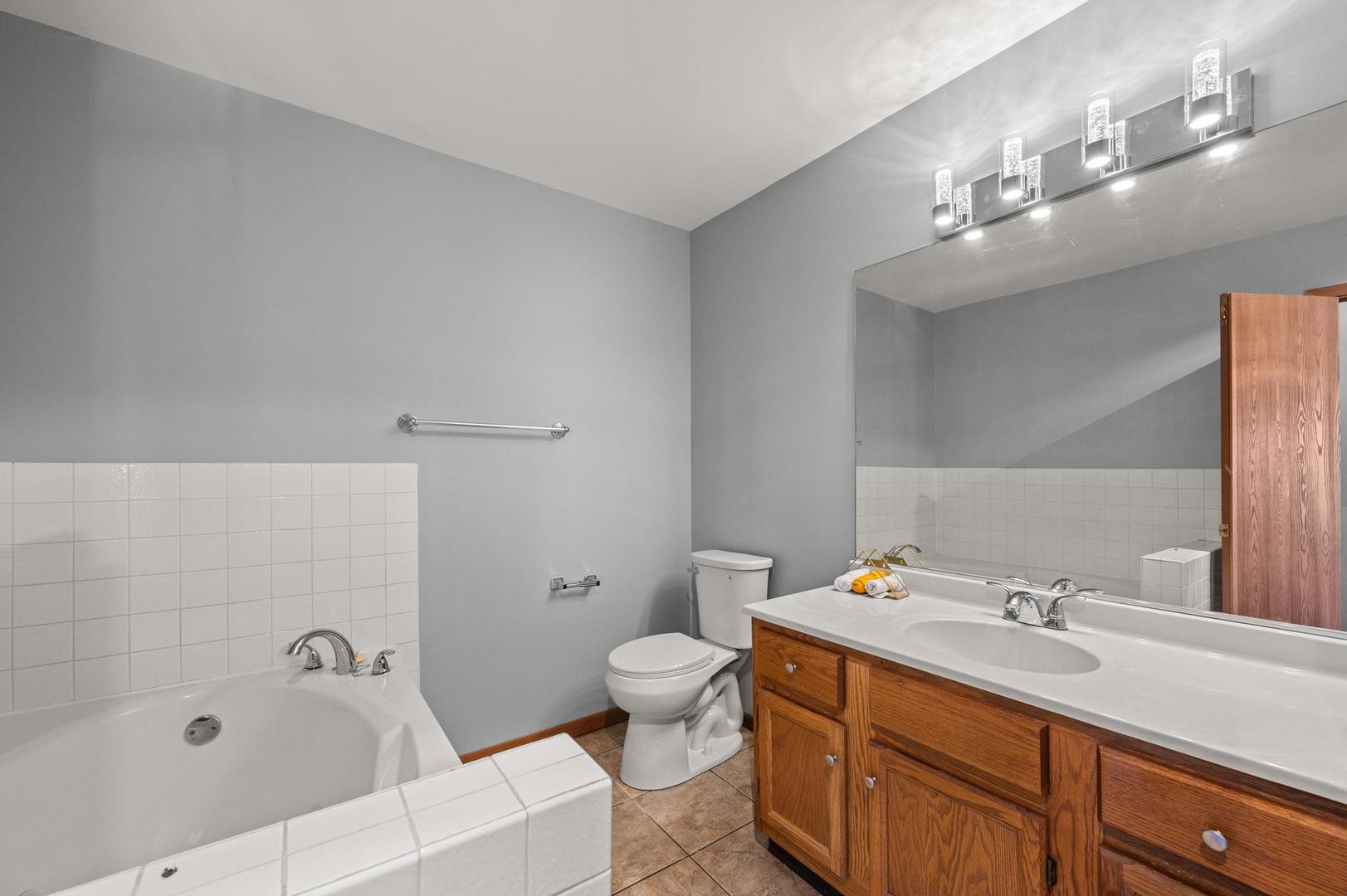 272 Park Ridge Lane, Unit A Aurora, IL 60504 - Photo 18 of 29