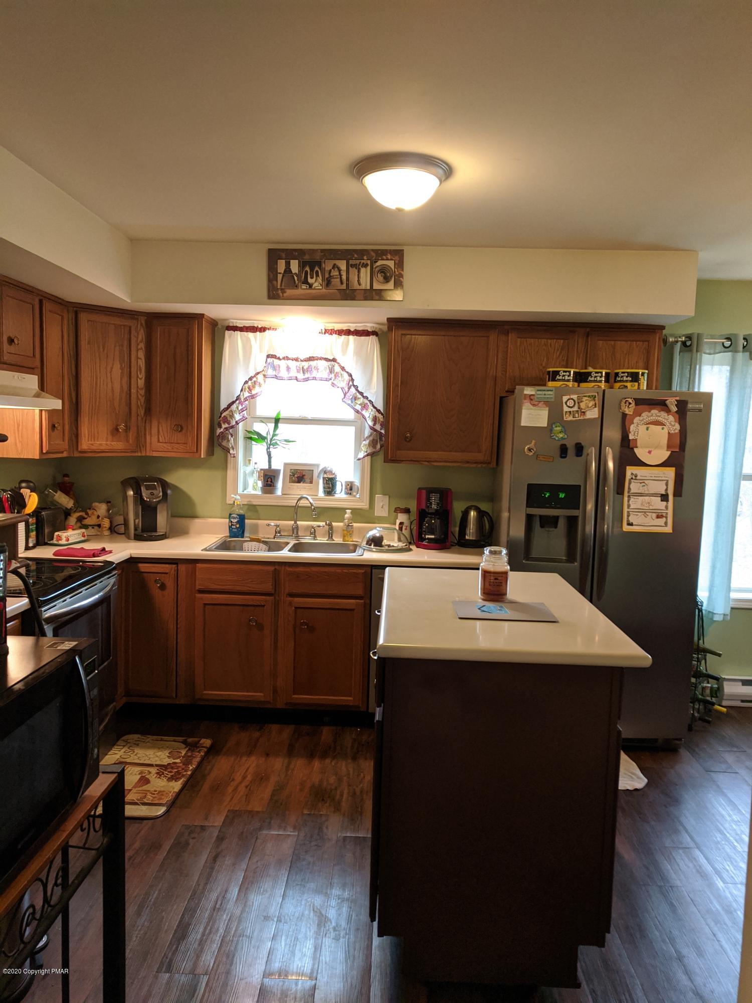 1610 Cotswald Road Tobyhanna, PA 18466 - Photo 4 of 32 KITCHEN 1