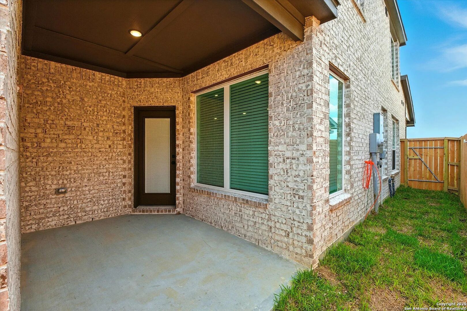 1809 North Peach Creek Drive, Unit 3C Dayton, TX 77535 - Photo 20 of 23 a view of outdoor space and yard