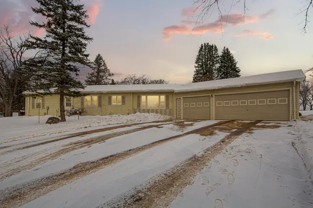 $280,000 | 127 Ballard Avenue, Jackson, MN 56143