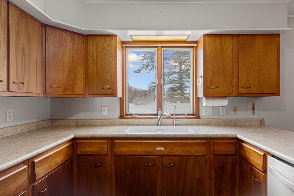 127 Ballard Avenue Jackson, MN 56143 - Photo 26 of 49