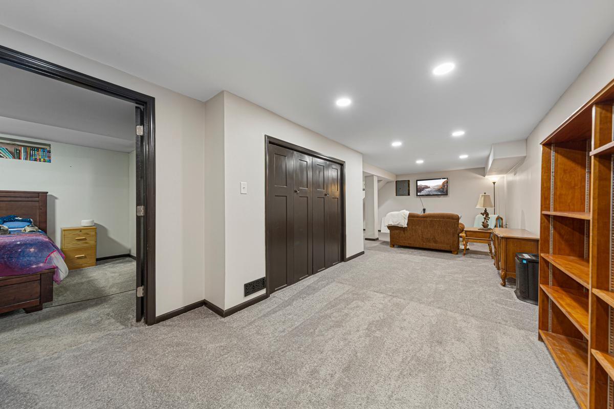 127 Ballard Avenue Jackson, MN 56143 - Photo 38 of 49