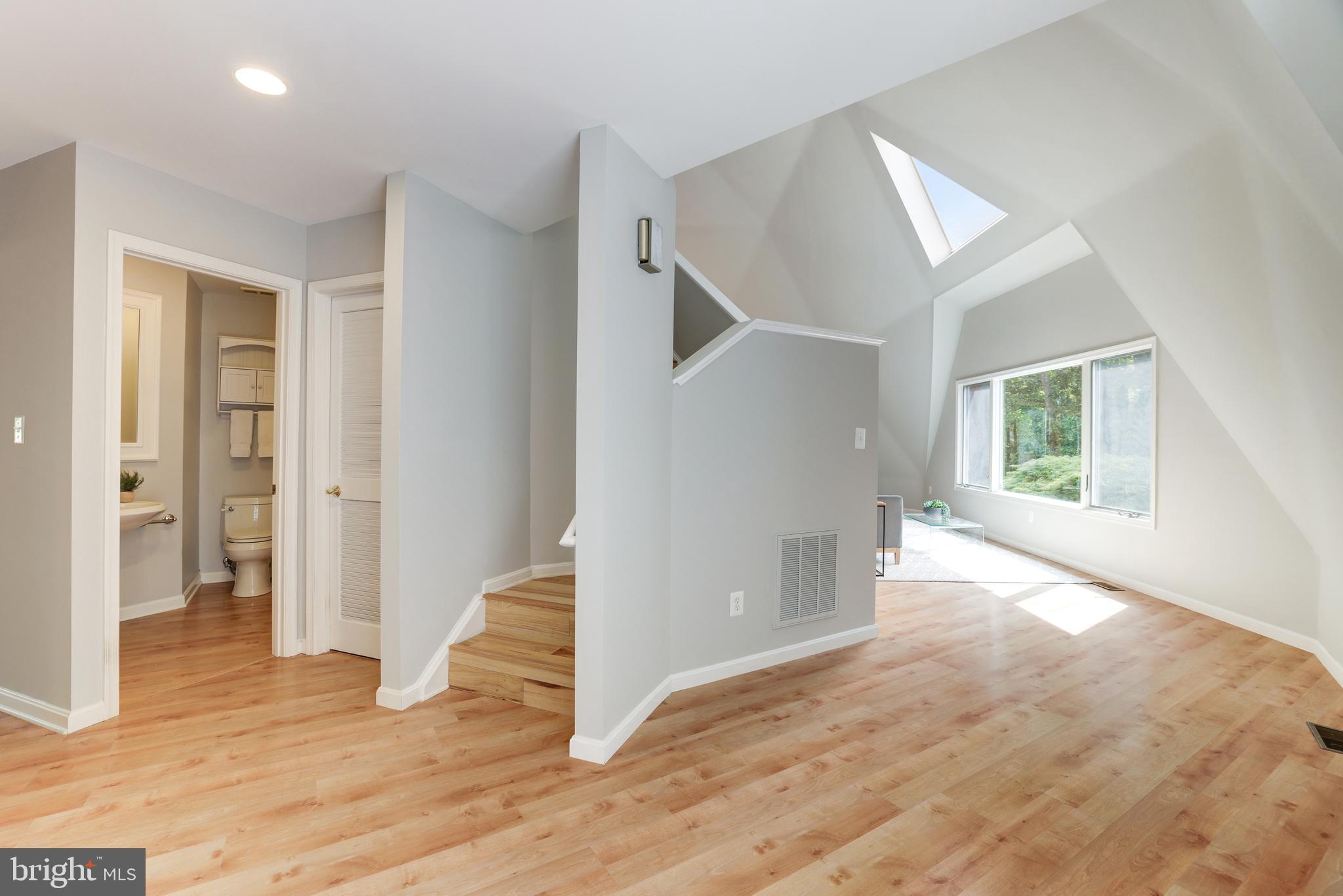 17002 Waterfall Road Haymarket, VA 20169 - Photo 9 of 98