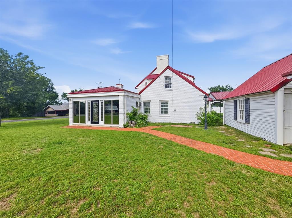 609 East Main Street Hamilton, TX 76531 - Photo 4 of 40