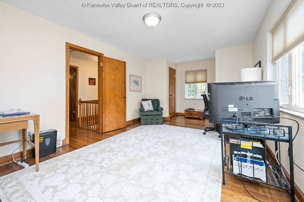 1835 Loudon Heights Road Charleston, WV 25314 - Photo 19 of 37 Gallery Image 19