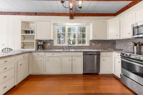 $1,195,000 | 53 Spice Lane, Osterville, MA 02655