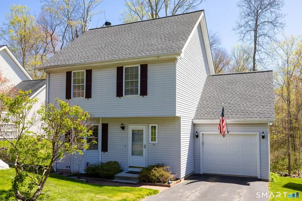 $272,160 | 30 Spoonwood Drive, Unit 30, Canton, CT 06019