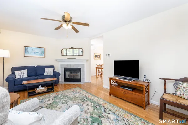$272,160 | 30 Spoonwood Drive, Unit 30, Canton, CT 06019