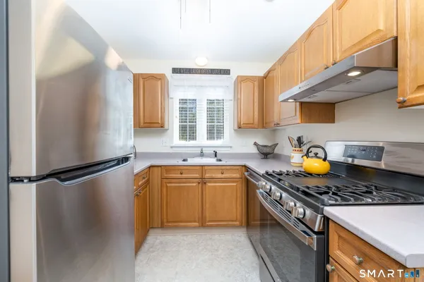 $272,160 | 30 Spoonwood Drive, Unit 30, Canton, CT 06019