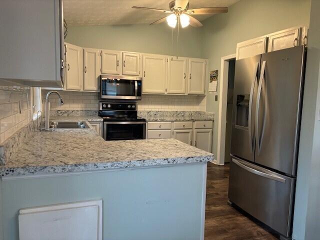 6964 Taylor Road Southwest Reynoldsburg, OH 43068 - Photo 16 of 42 Taylor Rd. SW Up Close Kitchen View