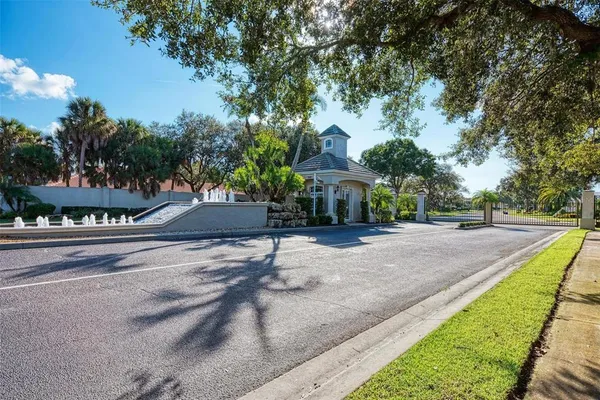 $500,000 | 115 Grand Oak Circle, Venice, FL 34292