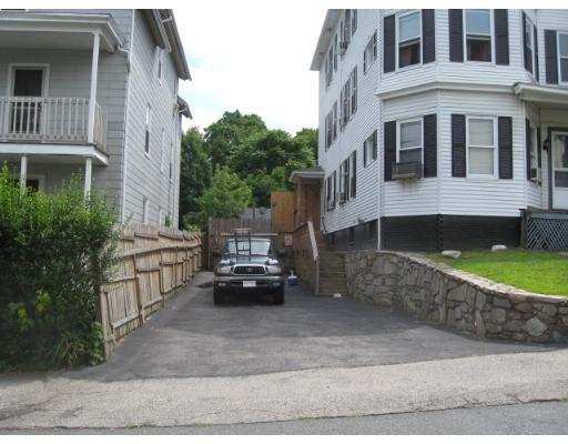 3 Kosta Street Worcester, MA 01607 - Photo 4 of 24 Gallery Image 4