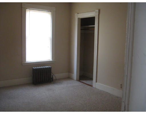 3 Kosta Street Worcester, MA 01607 - Photo 7 of 24 Gallery Image 7