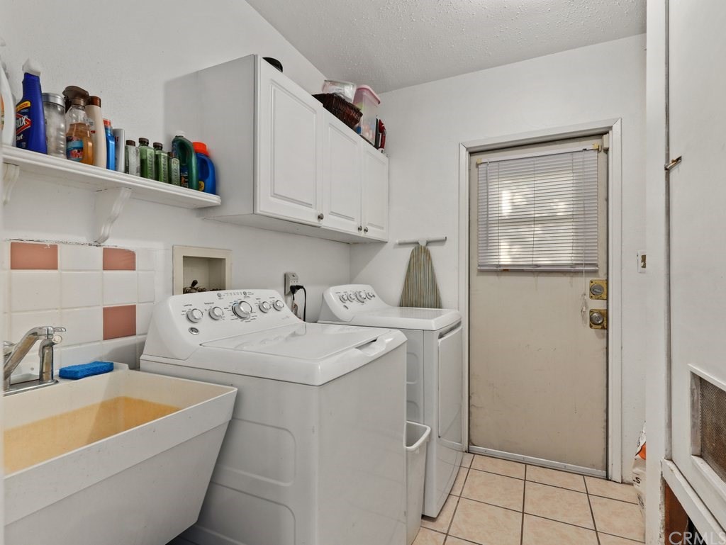 7356 Leescott Avenue Van Nuys, CA 91406 - Photo 14 of 31