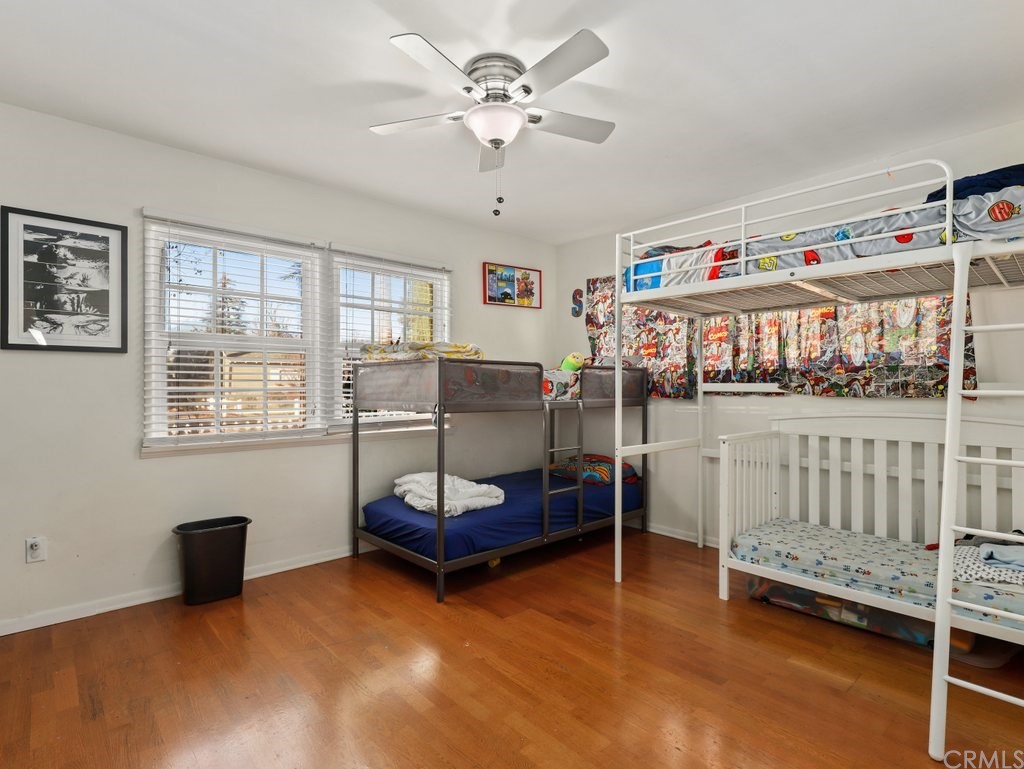 7356 Leescott Avenue Van Nuys, CA 91406 - Photo 7 of 31 a bedroom with bunk bed