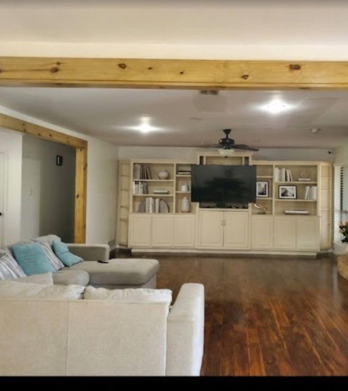 2524 Mockingbird Road Burleson, TX 76028 - Photo 4 of 33