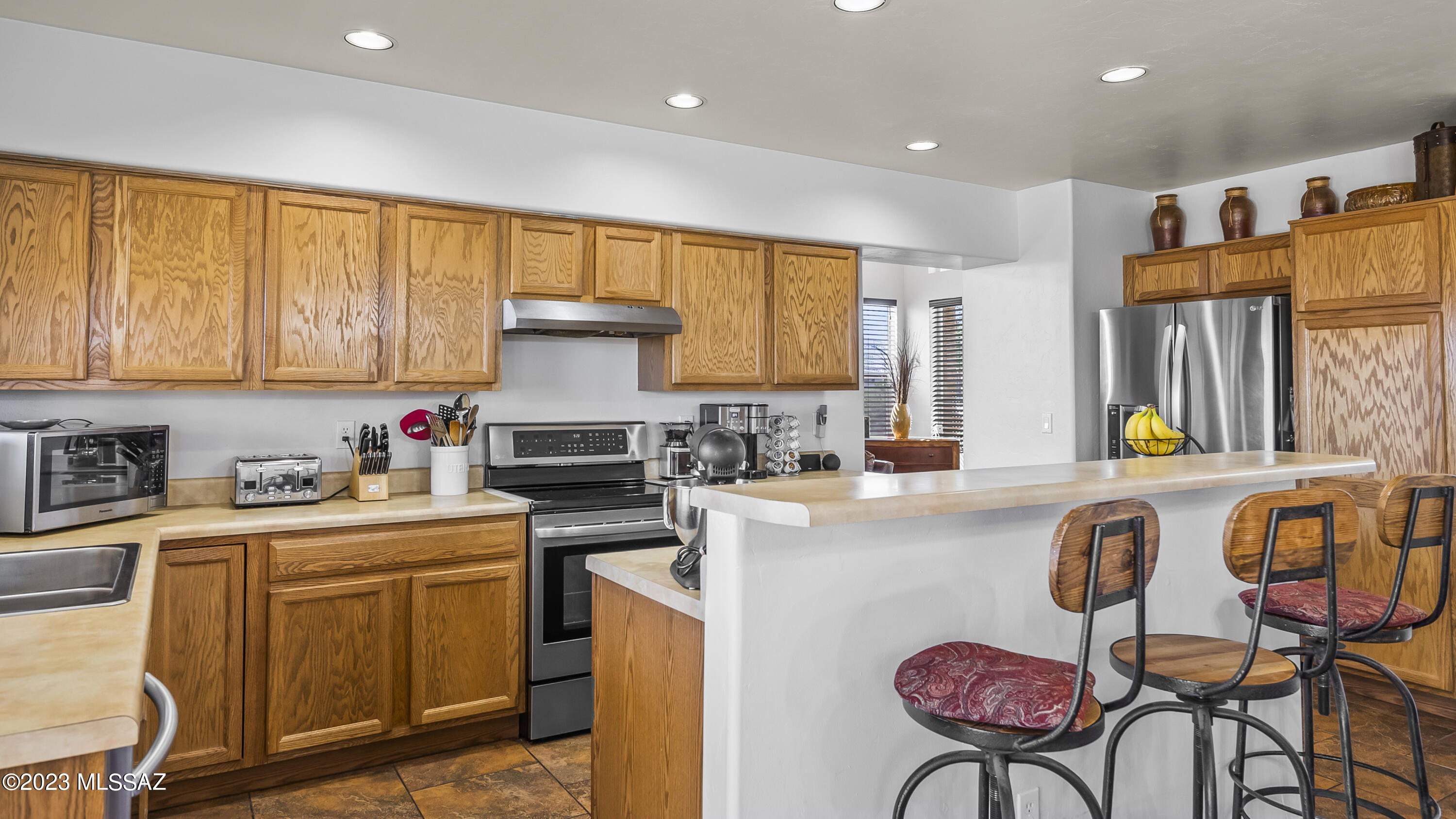 874 Damon Court Rio Rico, AZ 85648 - Photo 10 of 42