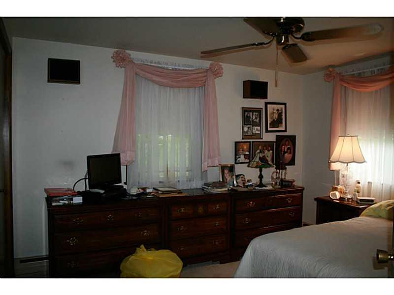 910 Geyer Road Pittsburgh, PA 15209 - Photo 13 of 20 Bedroom. Second floor bedroom 16 x 10 with over head ceiling fan. Second floor laundry room located right off of the master.