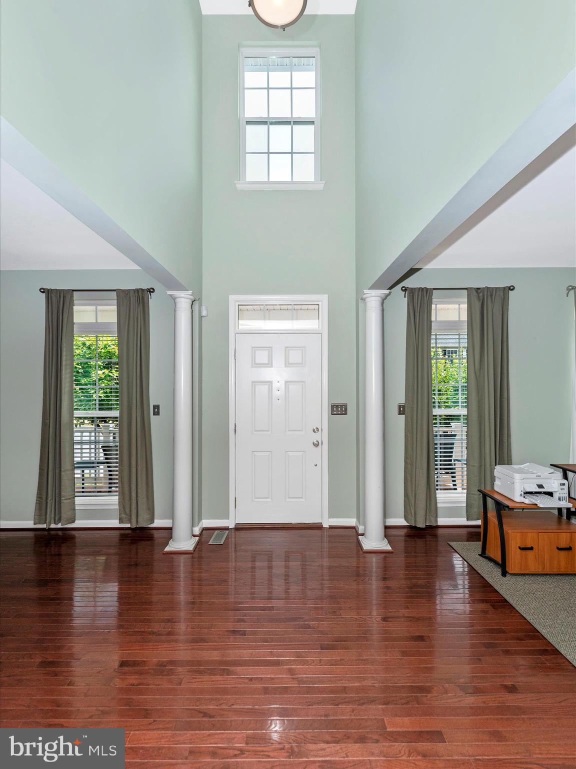 2108 Artillery Road Frederick, MD 21702 - Photo 3 of 61 Foyer