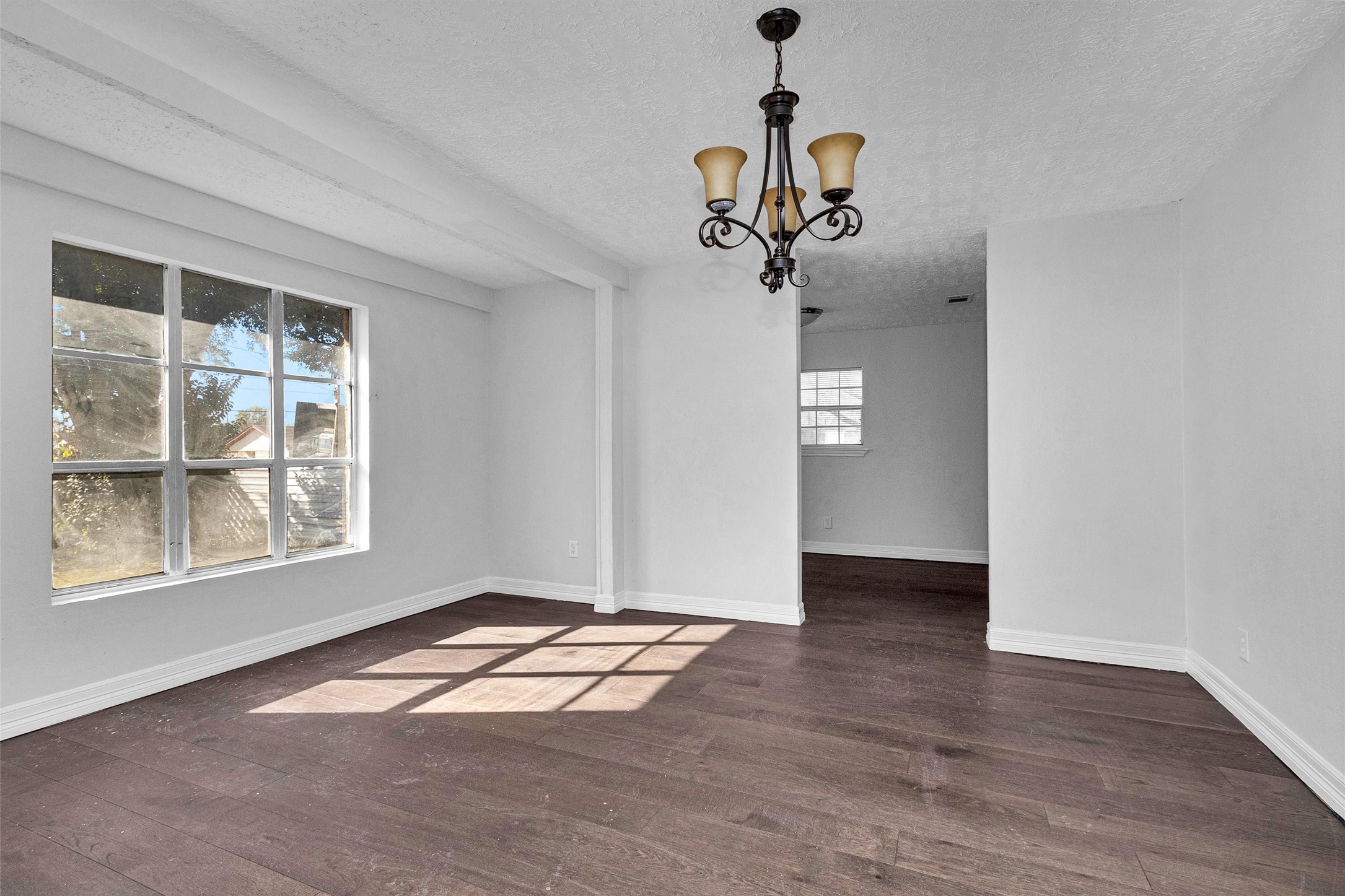 2601 Creston Drive Houston, TX 77026 - Photo 5 of 28