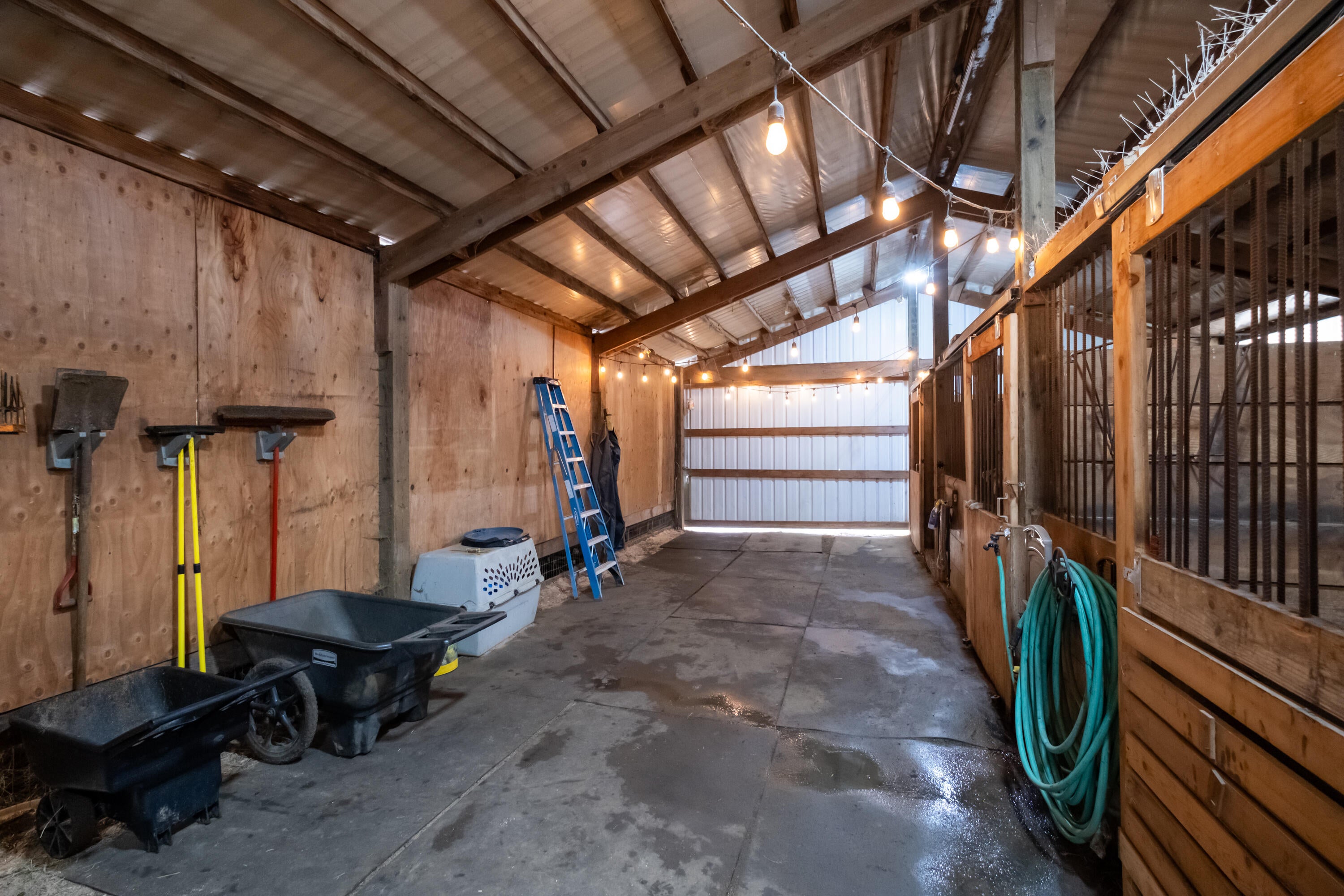 34203 East Lacomb Road Lebanon, OR 97355 - Photo 44 of 48 MIT-69