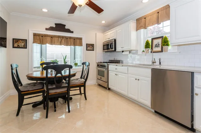 $1,100,000 | 28 Willow Street, Floral Park, NY 11001