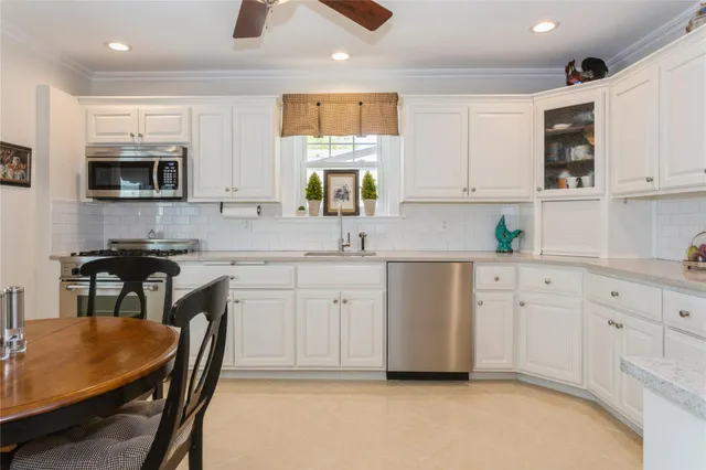 $1,100,000 | 28 Willow Street, Floral Park, NY 11001