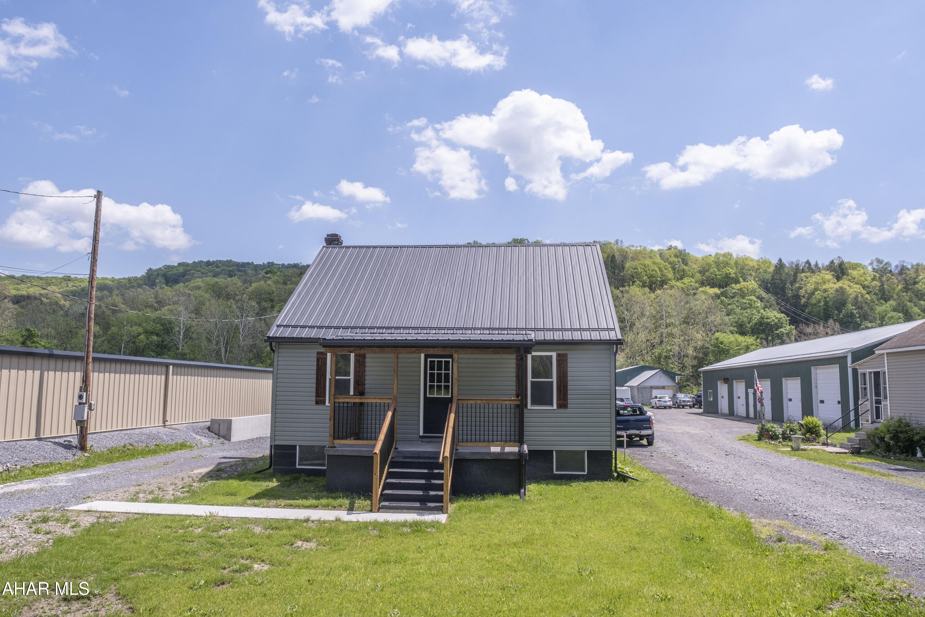 10475 Fairgrounds Road Huntingdon, PA 16652 - Photo 7 of 34