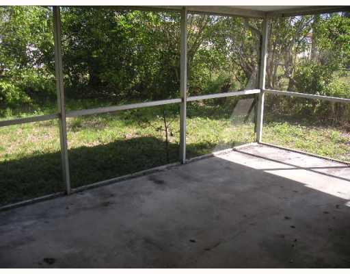 11126 Delta Creek Boca Raton, FL 33428 - Photo 11 of 12 Patio/Deck
