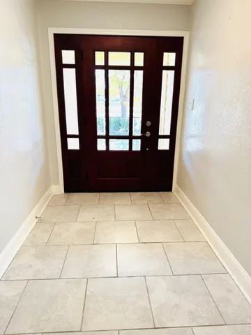 $2,550 | 5714 North Braeswood Boulevard, Houston, TX 77096