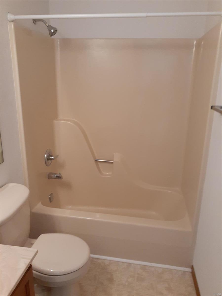 161 Eagle Ridge, Unit 161306 O'Fallon, IL 62269 - Photo 4 of 12