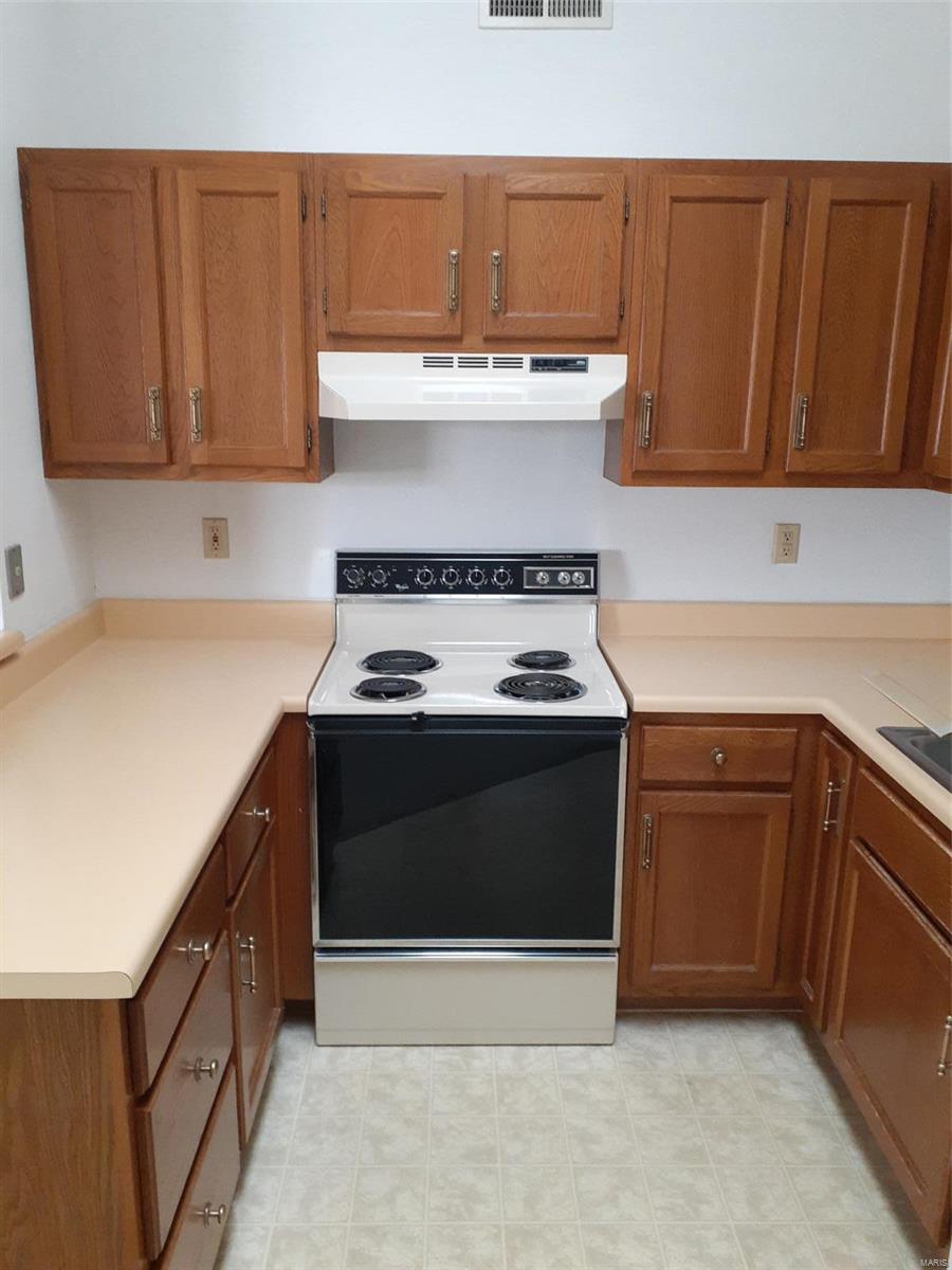 161 Eagle Ridge, Unit 161306 O'Fallon, IL 62269 - Photo 6 of 12