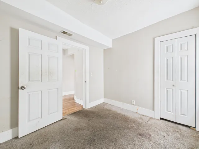 a view of empty room