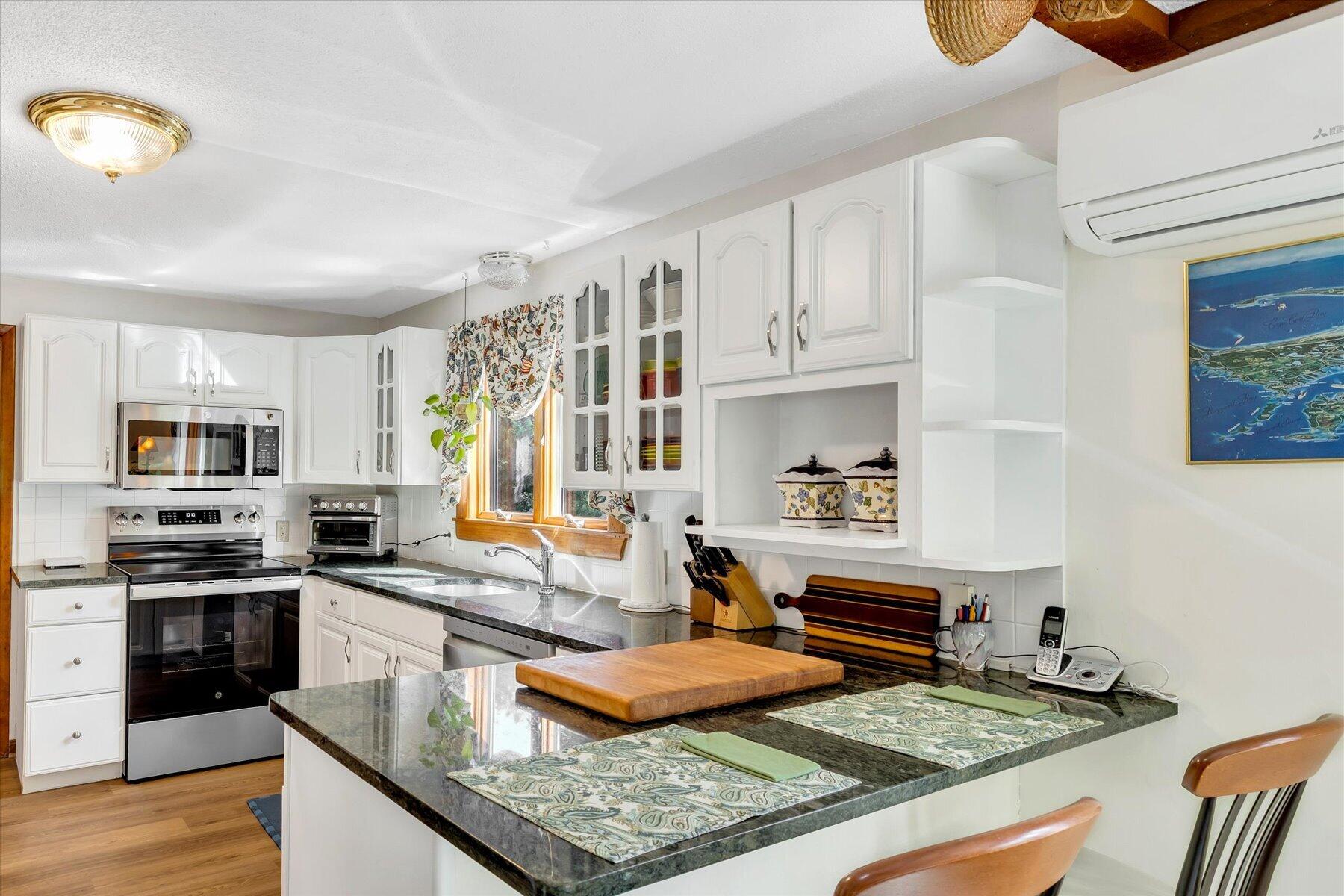 99 Captain Samadrus Road Cotuit, MA 02635 - Photo 14 of 38 052-Y1A6149