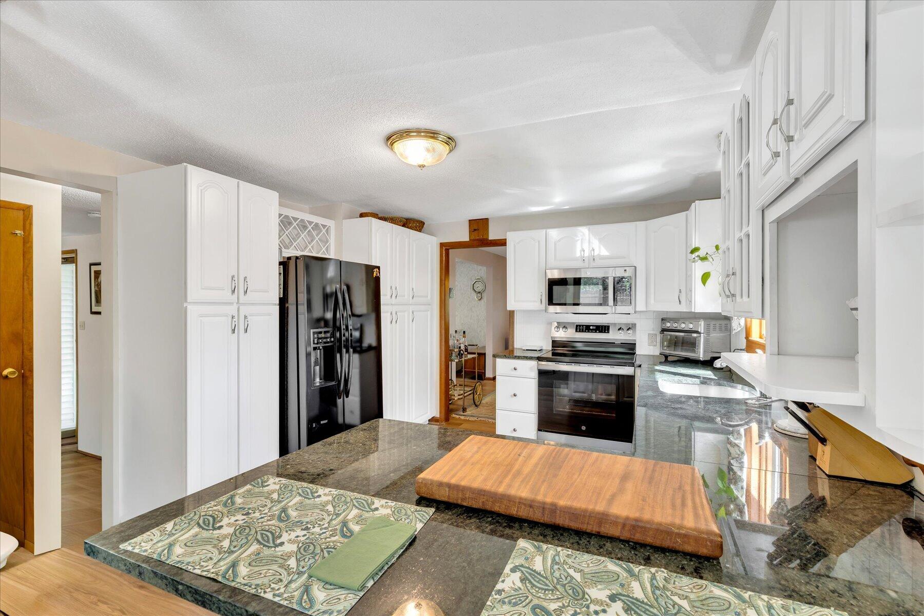 99 Captain Samadrus Road Cotuit, MA 02635 - Photo 15 of 38 053-Y1A6152