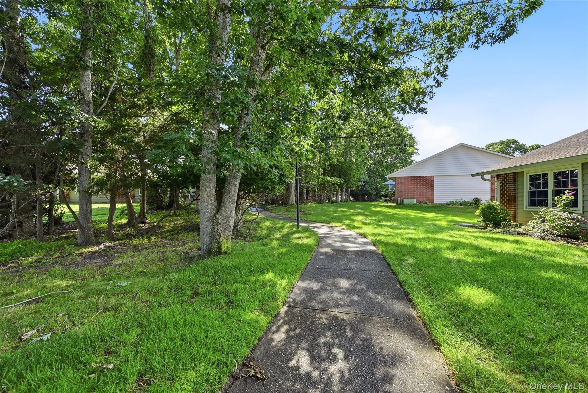 176 Ventry Court, Unit A Ridge, NY 11961 - Photo 21 of 30