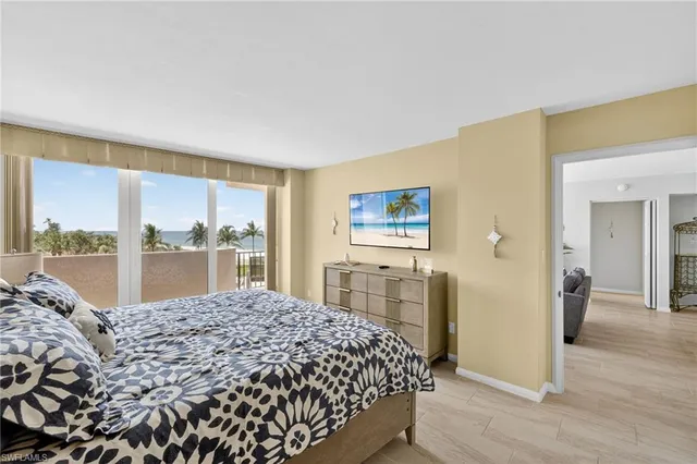 $9,000 | 4001 Gulf Shore Boulevard North, Unit 303, Naples, FL 34103