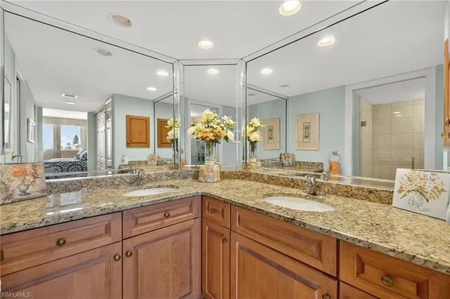 $9,000 | 4001 Gulf Shore Boulevard North, Unit 303, Naples, FL 34103