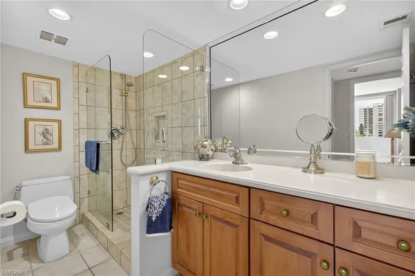 $9,000 | 4001 Gulf Shore Boulevard North, Unit 303, Naples, FL 34103